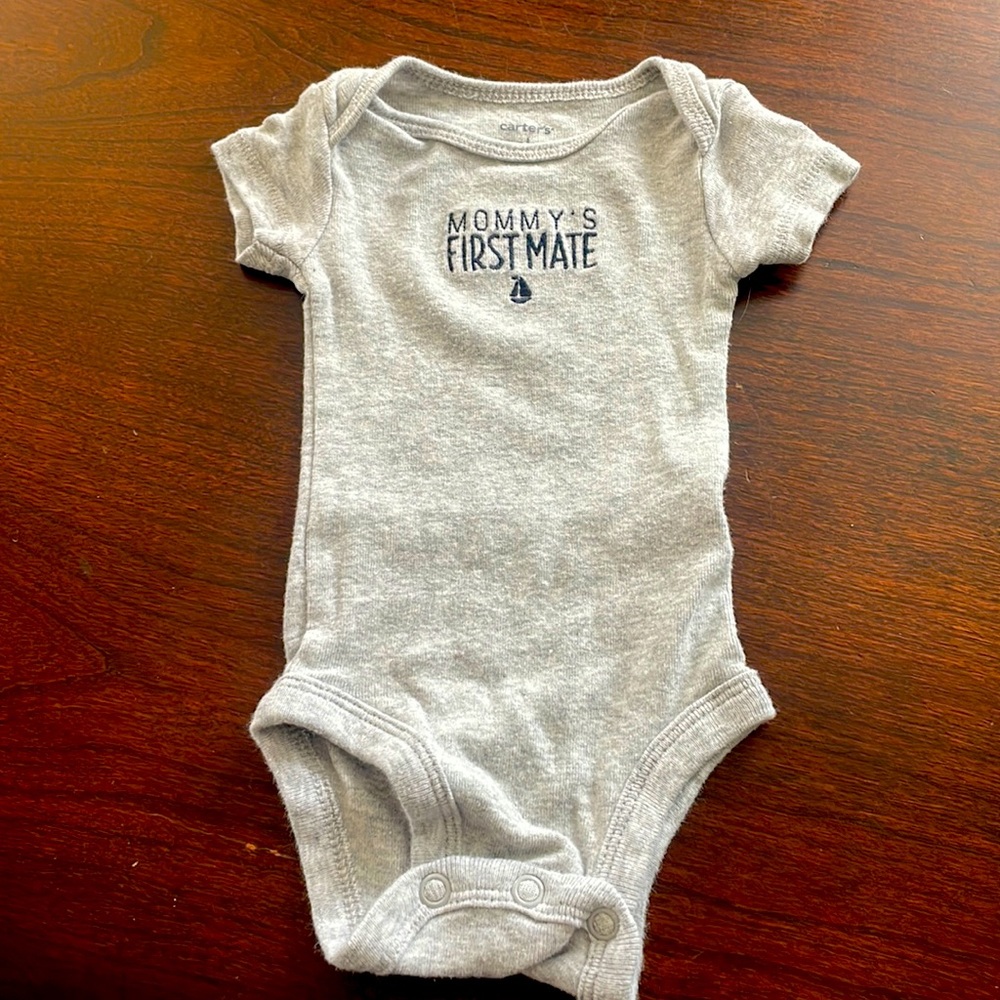 Newborn bodysuit « mommy’s first date »
